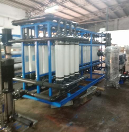 MR.好色破解版水处理设备厂家反渗透装置的特点